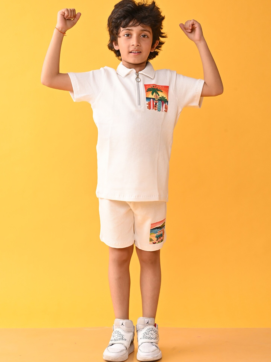 

Anthrilo Boys Printed T-shirt with Shorts, White