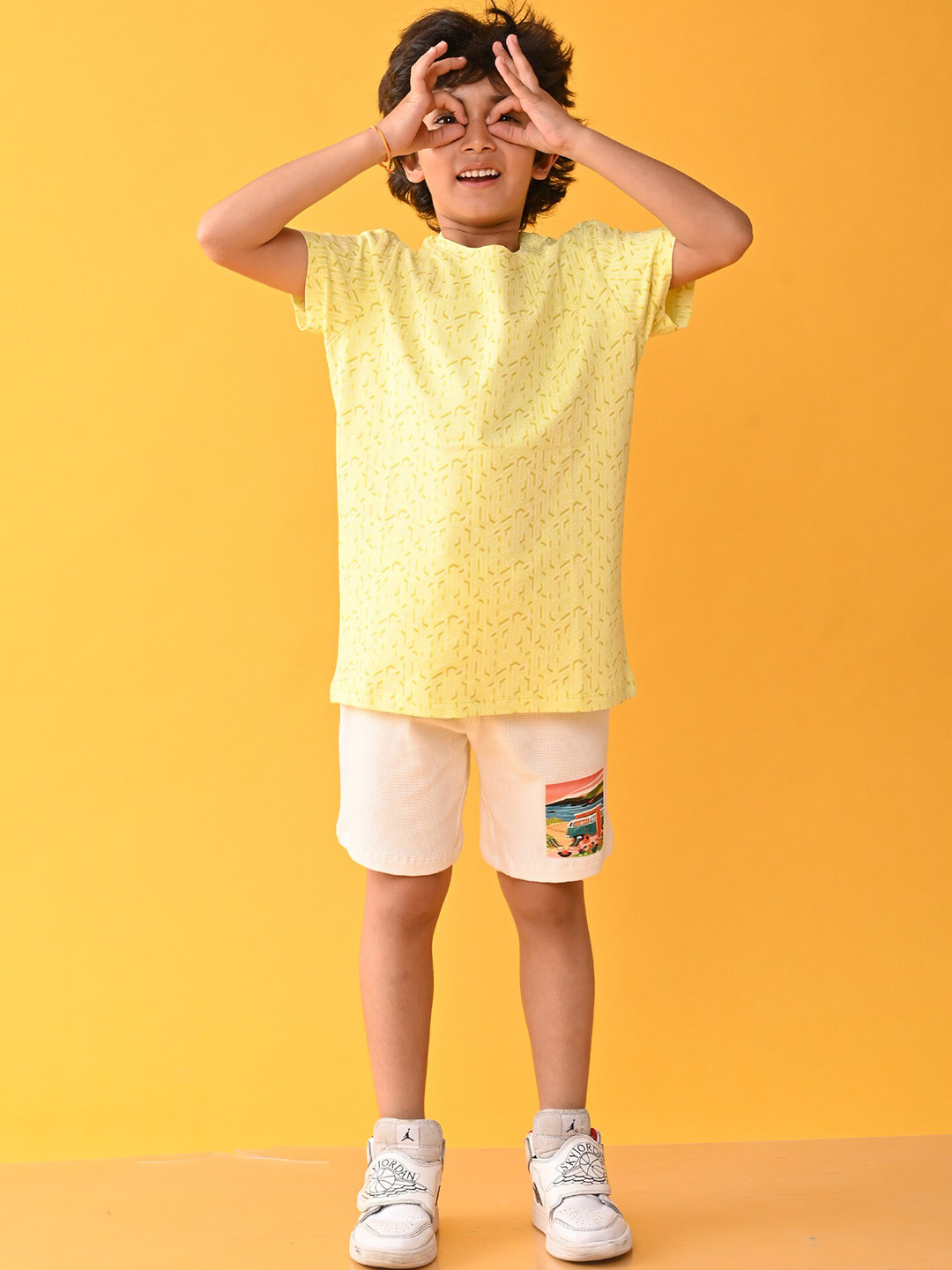 

Anthrilo Boys Printed T-shirt with Shorts, Yellow