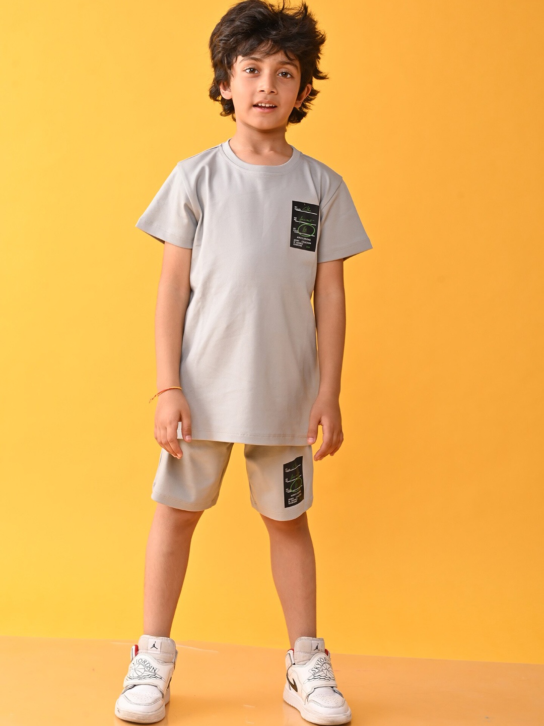 

Anthrilo Boys Printed T-shirt with Shorts, Grey