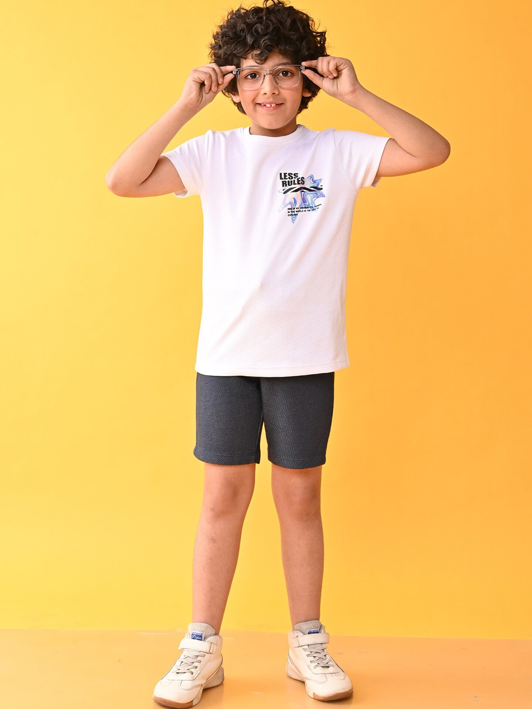 

Anthrilo Boys Printed T-shirt with Shorts, White