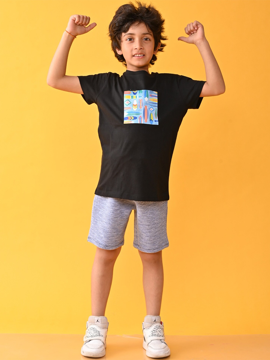 

Anthrilo Boys Printed T-shirt with Shorts, Black
