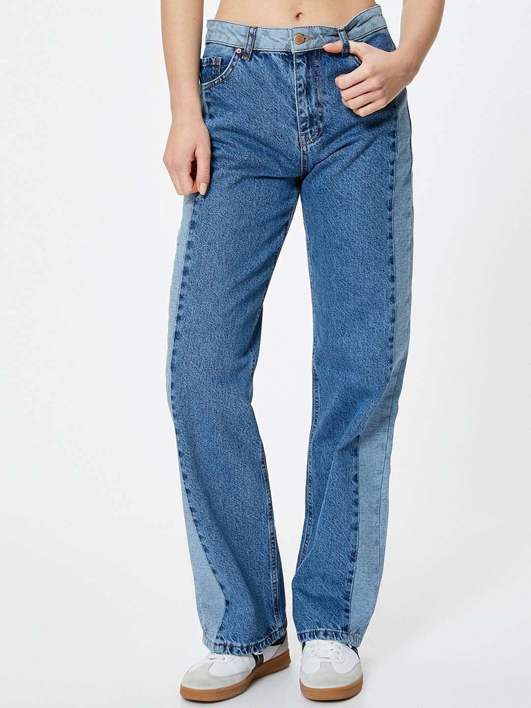 

Koton Women Straight Fit Mid-Rise Clean Look Cotton Jeans, Grey