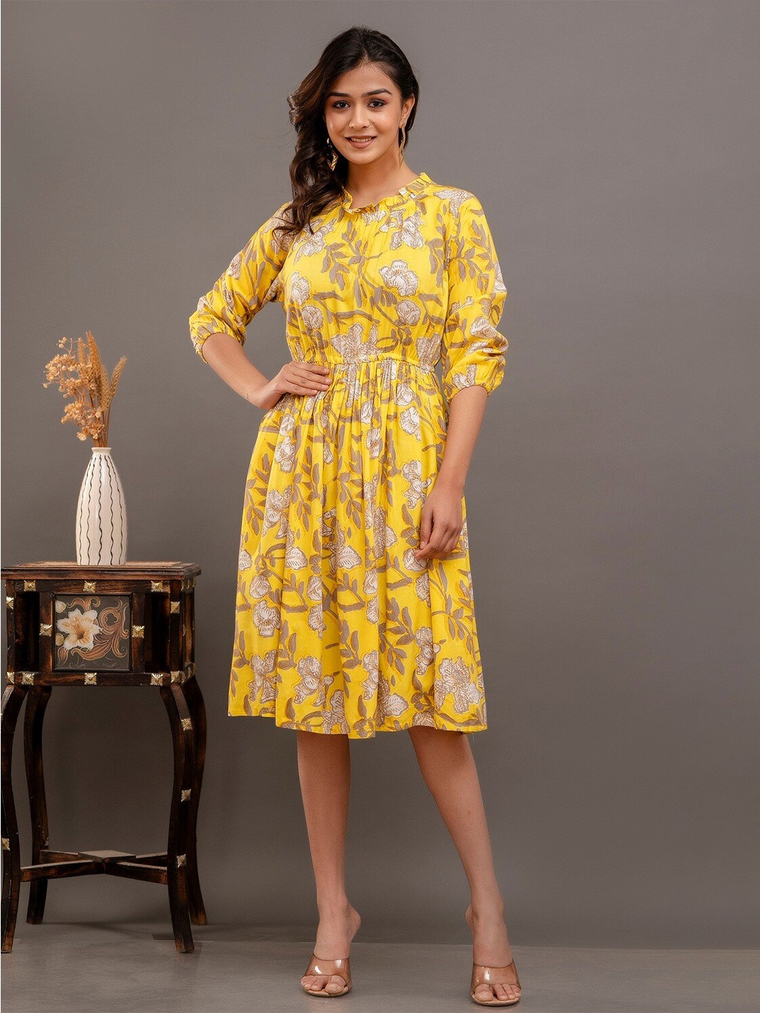 

A&K Floral Printed Puff Sleeve Empire Dress, Yellow