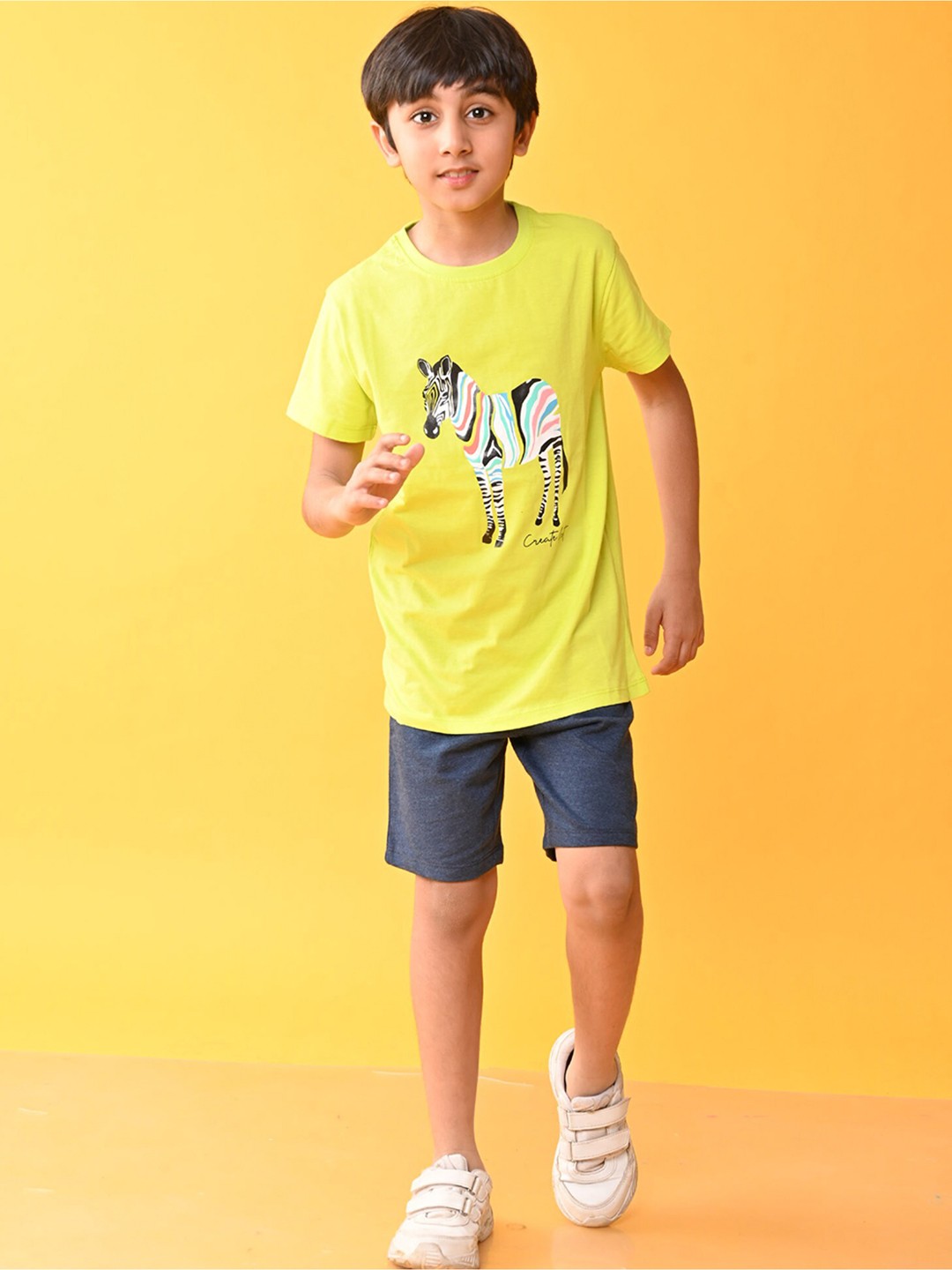 

Anthrilo Boys Printed T-shirt with Shorts, Lime green