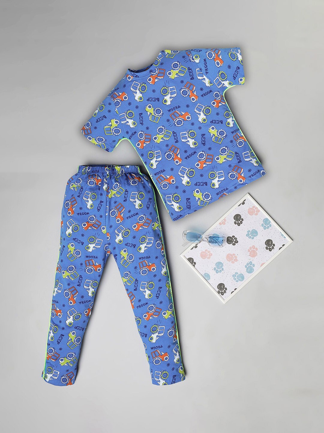 

RAINE AND JAINE Boys Printed Night suit, Blue
