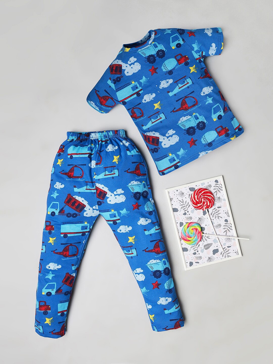 

RAINE AND JAINE Boys Printed Night suit, Blue