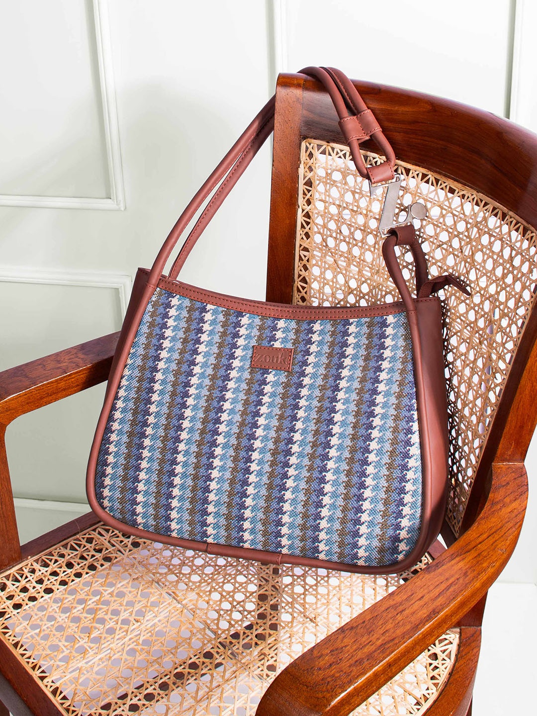 

ZOUK Bombay Houndstooth Printed Structured Vegan Leather Sleek Shoulder Bag, Blue