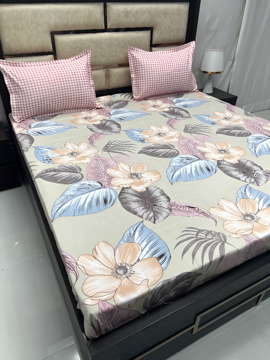

Pure Decor Green & Blue Floral King Bedsheet with 2 Pillow Covers