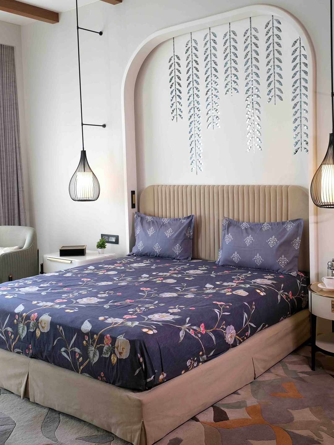 

Pure Decor Blue & Pink Floral King Bedsheet with 2 Pillow Covers