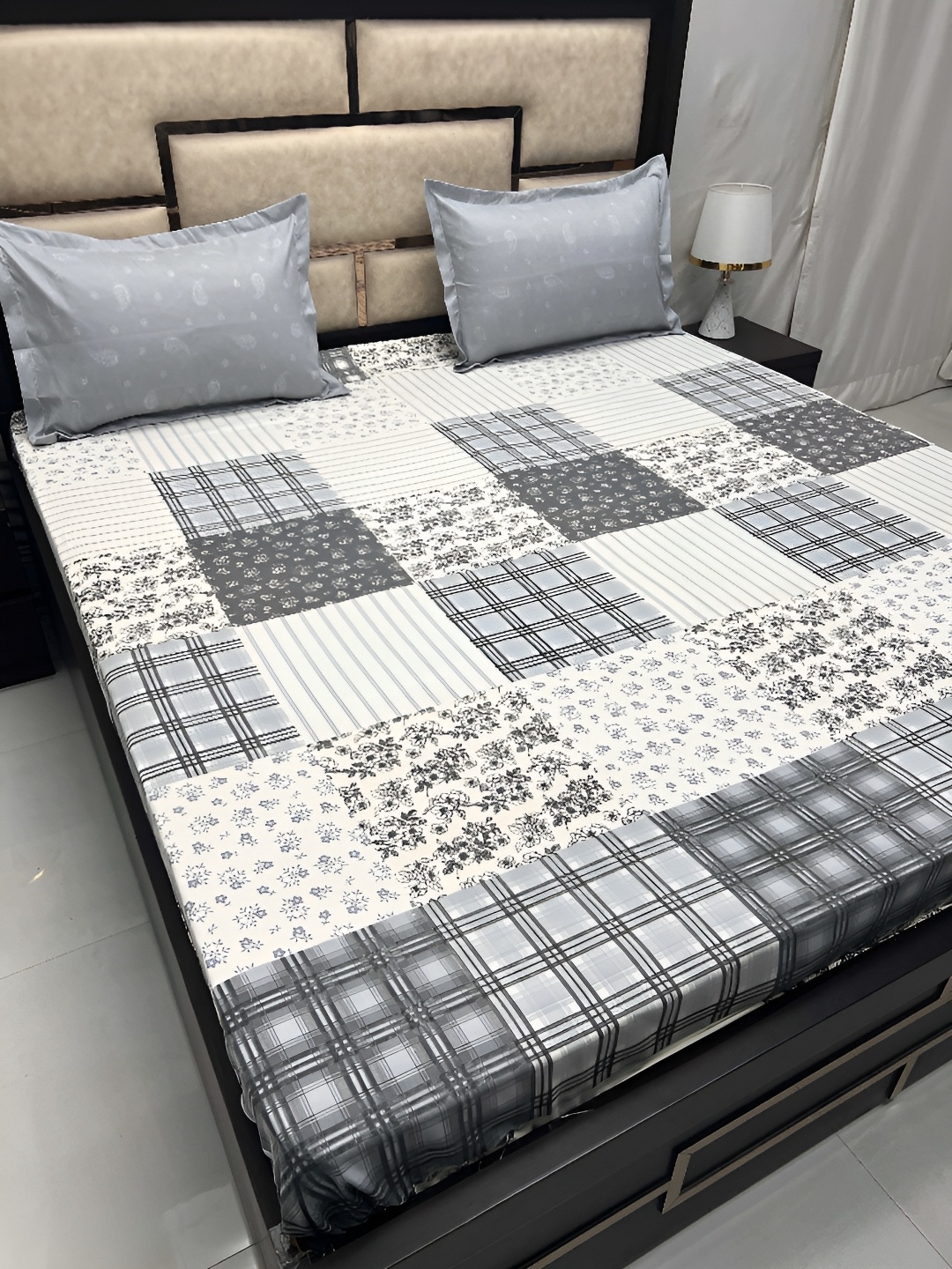 

Pure Decor Grey & Off White Floral King Bedsheet with 2 Pillow Covers