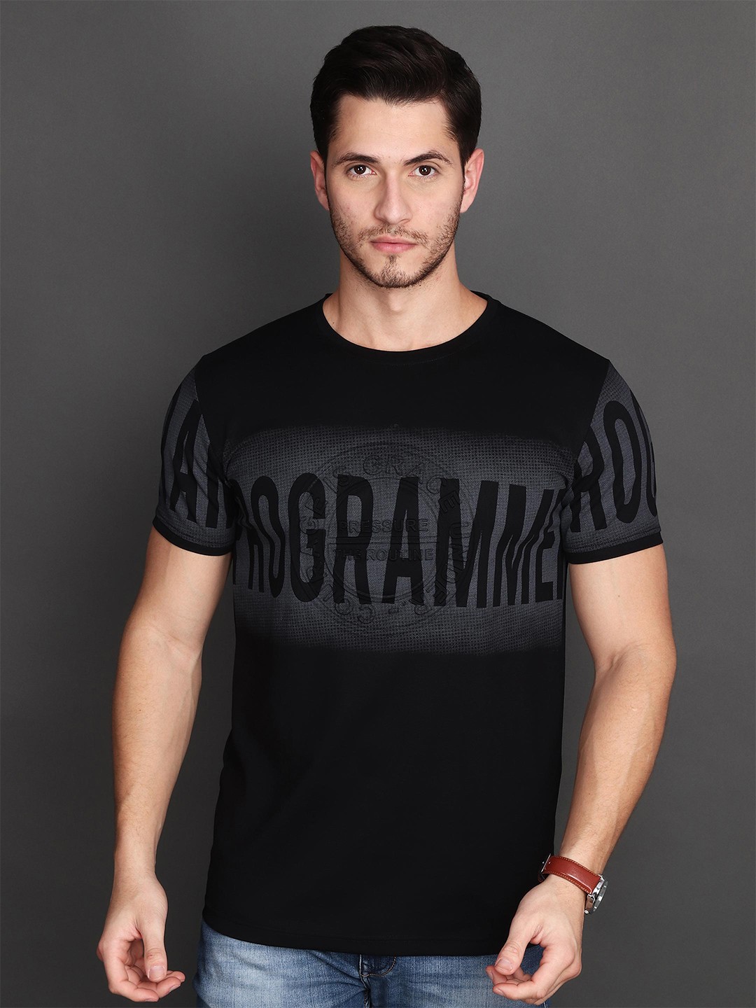 

Albion Men Typography Printed Pockets T-shirt, Black