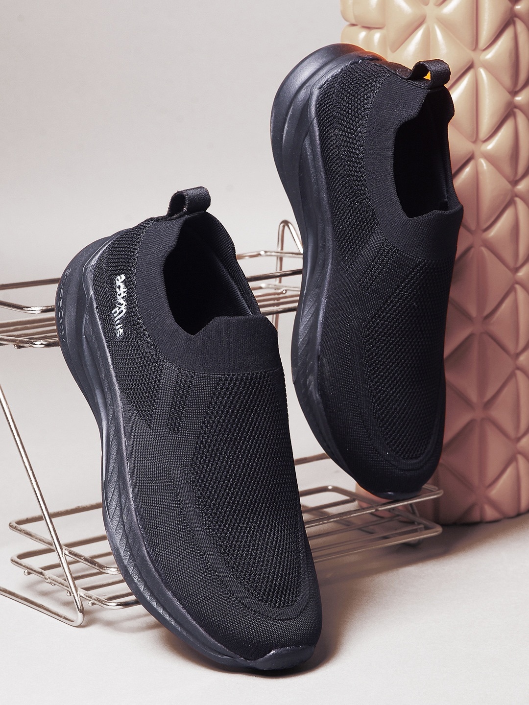 

Action EVA Flotter Men Textured Slip-On Sneakers, Black