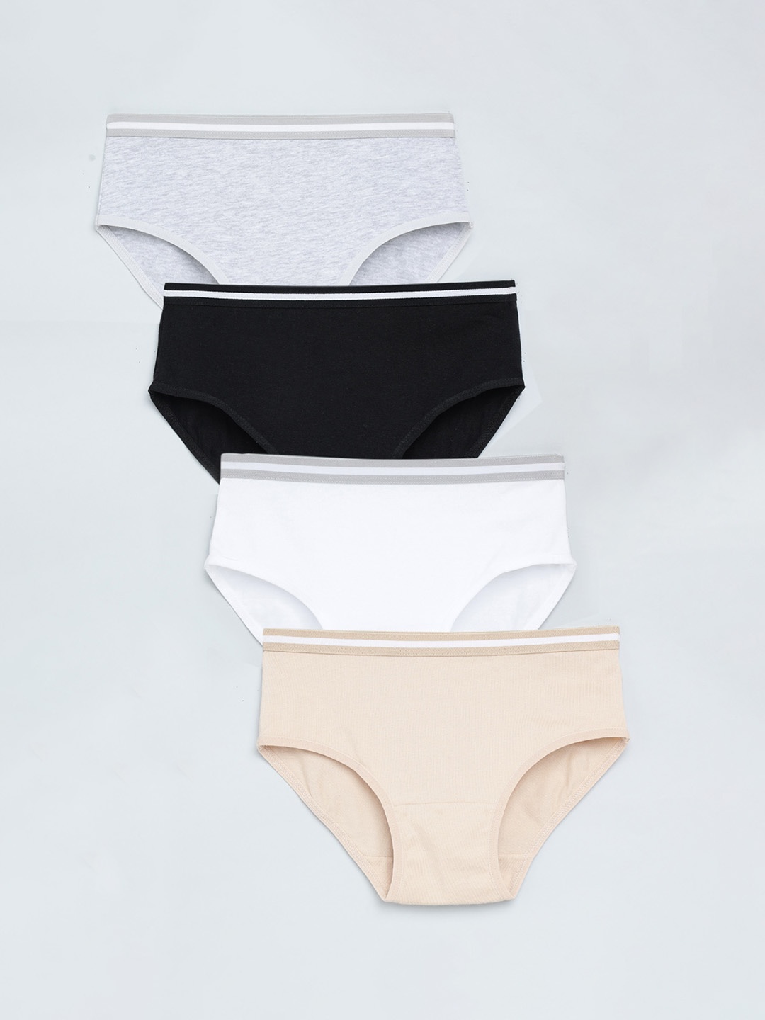 

Charm n Cherish Girls Pack Of 4 Mid Rise Hipster Briefs, Black