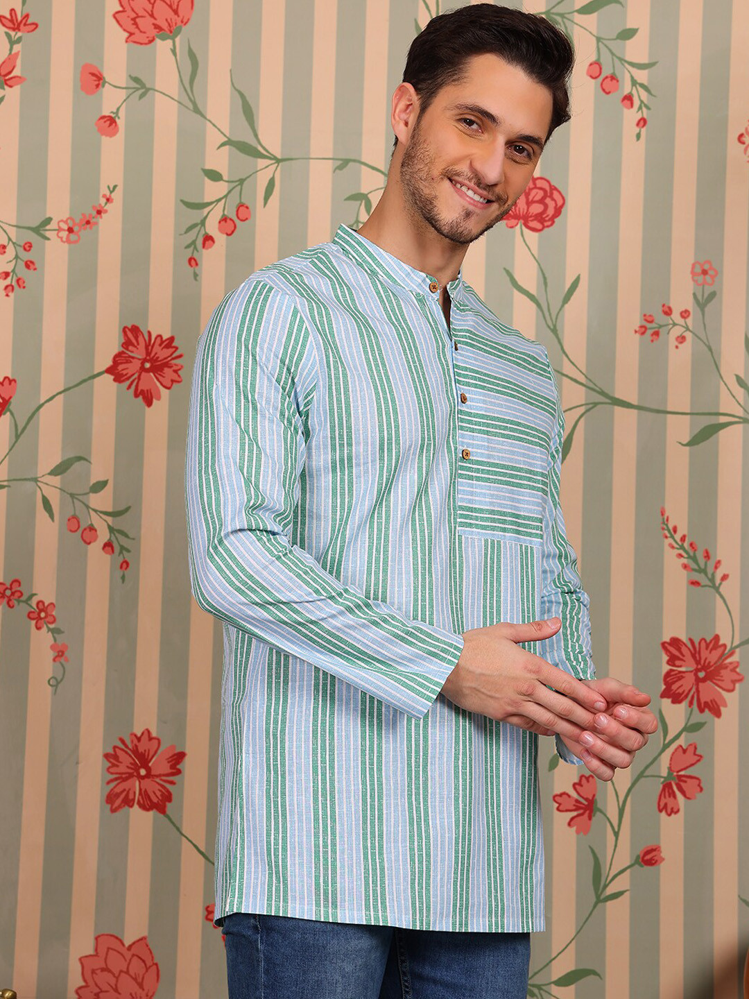 

Ode by House of Pataudi Striped Mandarin Collar Cotton Short Kurta, Blue