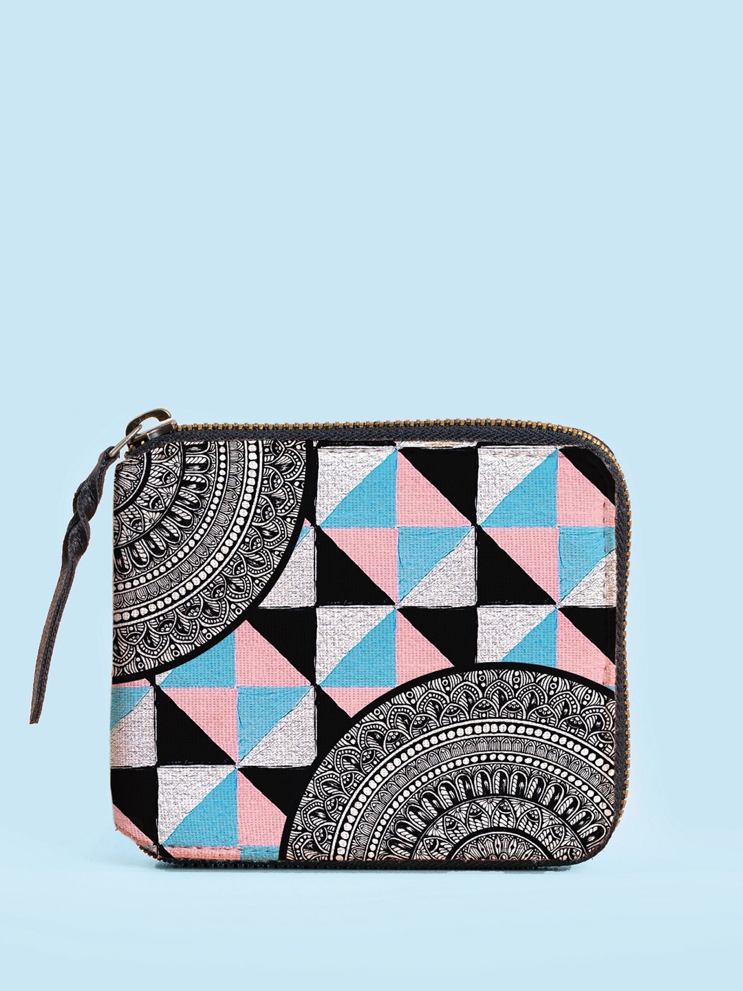 

Kalankit Women Ethnic Motifs Printed Two Fold Wallet, Black