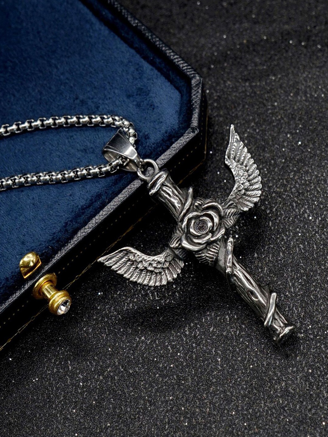 

Krelin Men Silver-Plated Cross-Charm Pendant With Chain