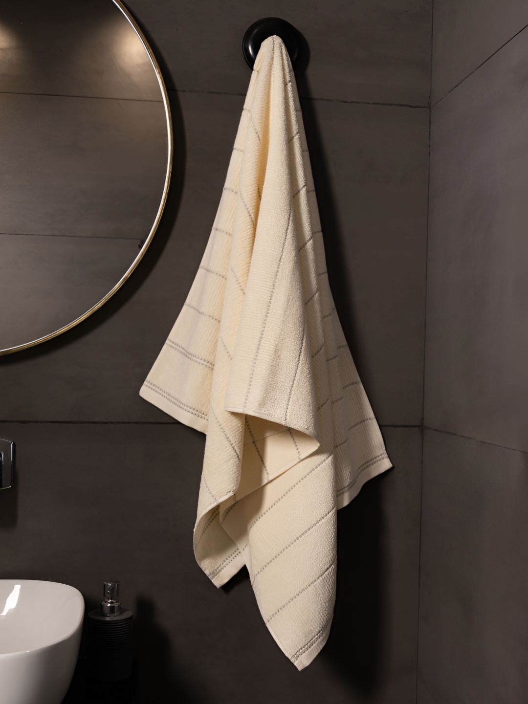 

HOUMN Cream-Coloured & Beige 1 Striped Cotton 600 GSM Bath Towel