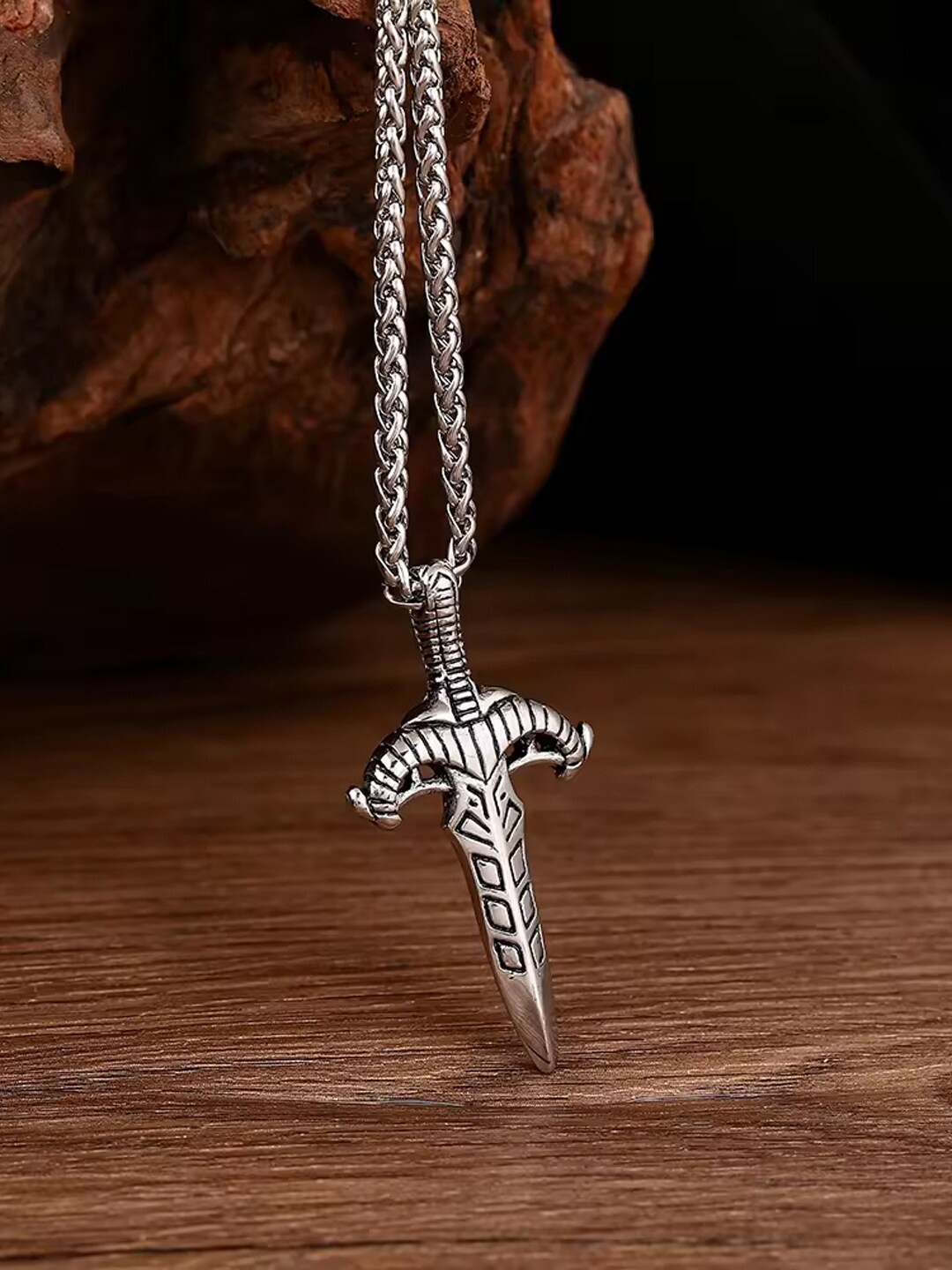 

VAGHBHATT Men Silver-Plated Antique Chain