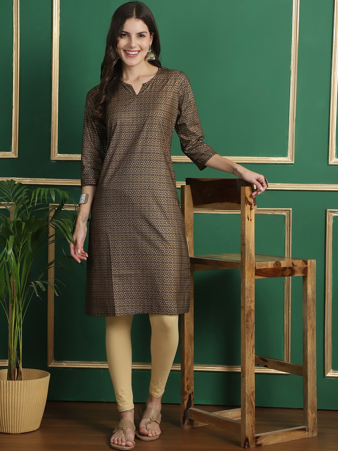 

Grancy Women Geometric Printed Cotton Straight Kurta, Brown