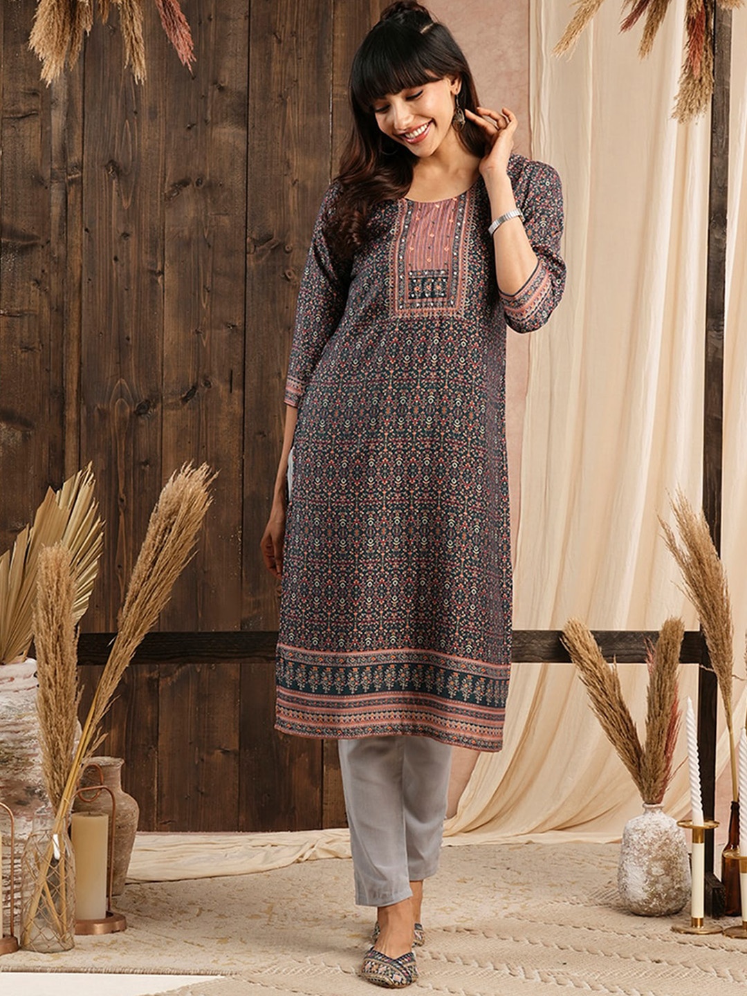 

ODETTE Floral Printed Beads and Stones Straight Kurta, Navy blue