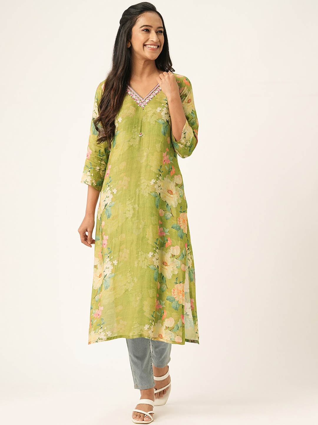 

ODETTE V Neck Floral Printed Sequinned Cotton Kurta, Green
