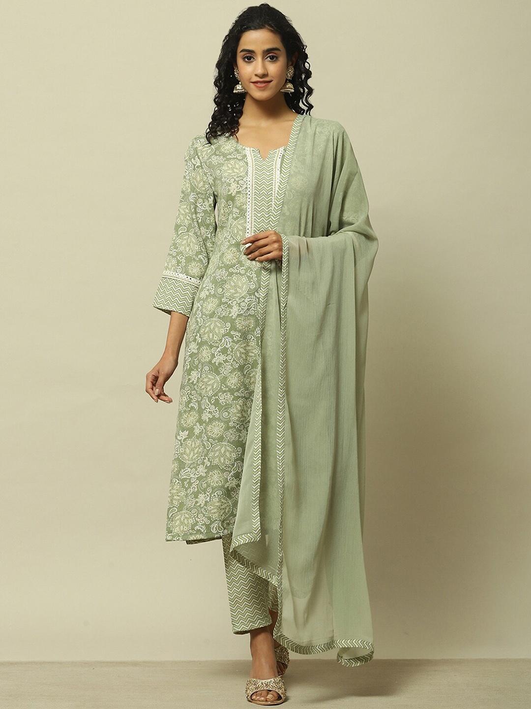 

Rangriti Women Ethnic Motifs Printed Regular Thread Work Kurta with Palazzos & With Dupatta, Green