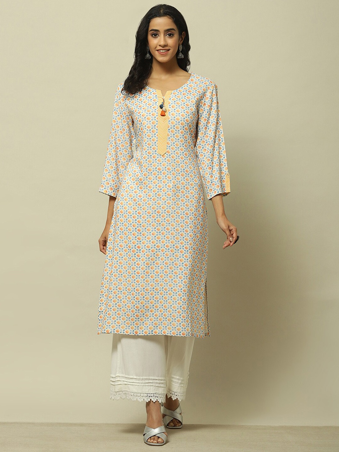 

Rangriti Geometric Printed Notch Neck Thread Work Straight Kurta, Blue