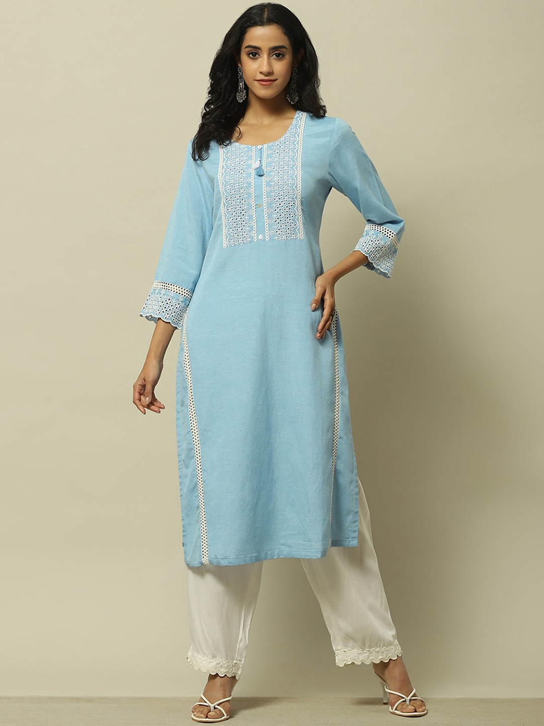 

Rangriti Geometric Yoke Design Round Neck Thread Work Straight Kurta, Blue