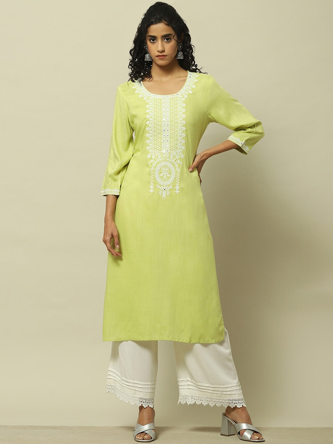 

Rangriti Round Neck Embroidered Thread Work Straight Kurta, Green