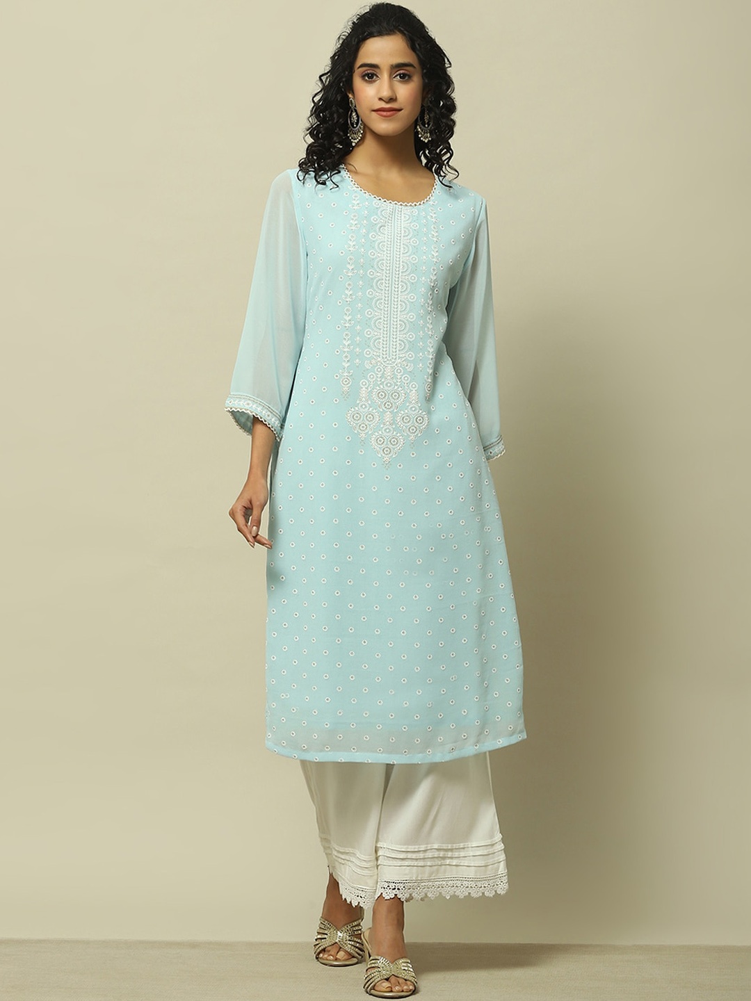 

Rangriti Floral Embroidered V-Neck Thread Work A-Line Kurta, Blue