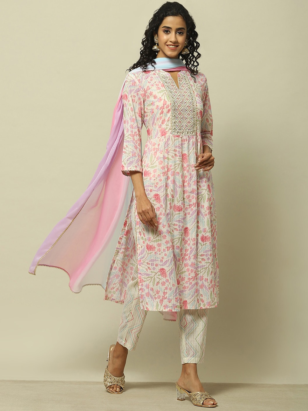 

Rangriti Women Floral Embroidered Regular Kurta with Trousers & With Dupatta, Pink