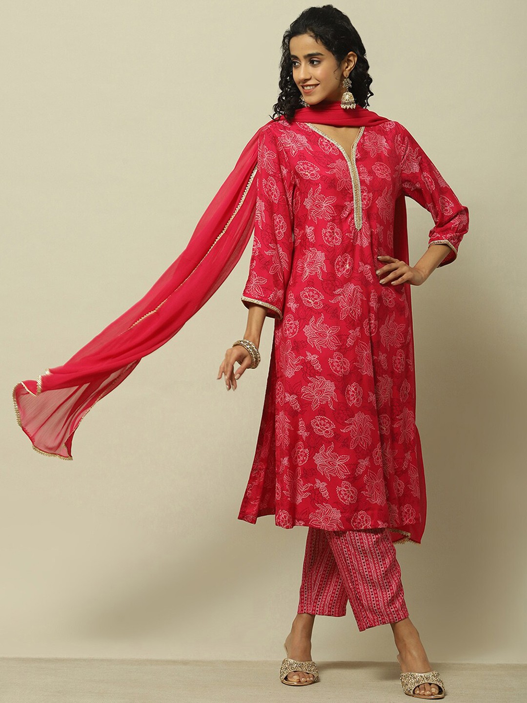 

Rangriti Women Ethnic Motifs Printed Regular Sequinned Kurta with Palazzos & With Dupatta, Pink