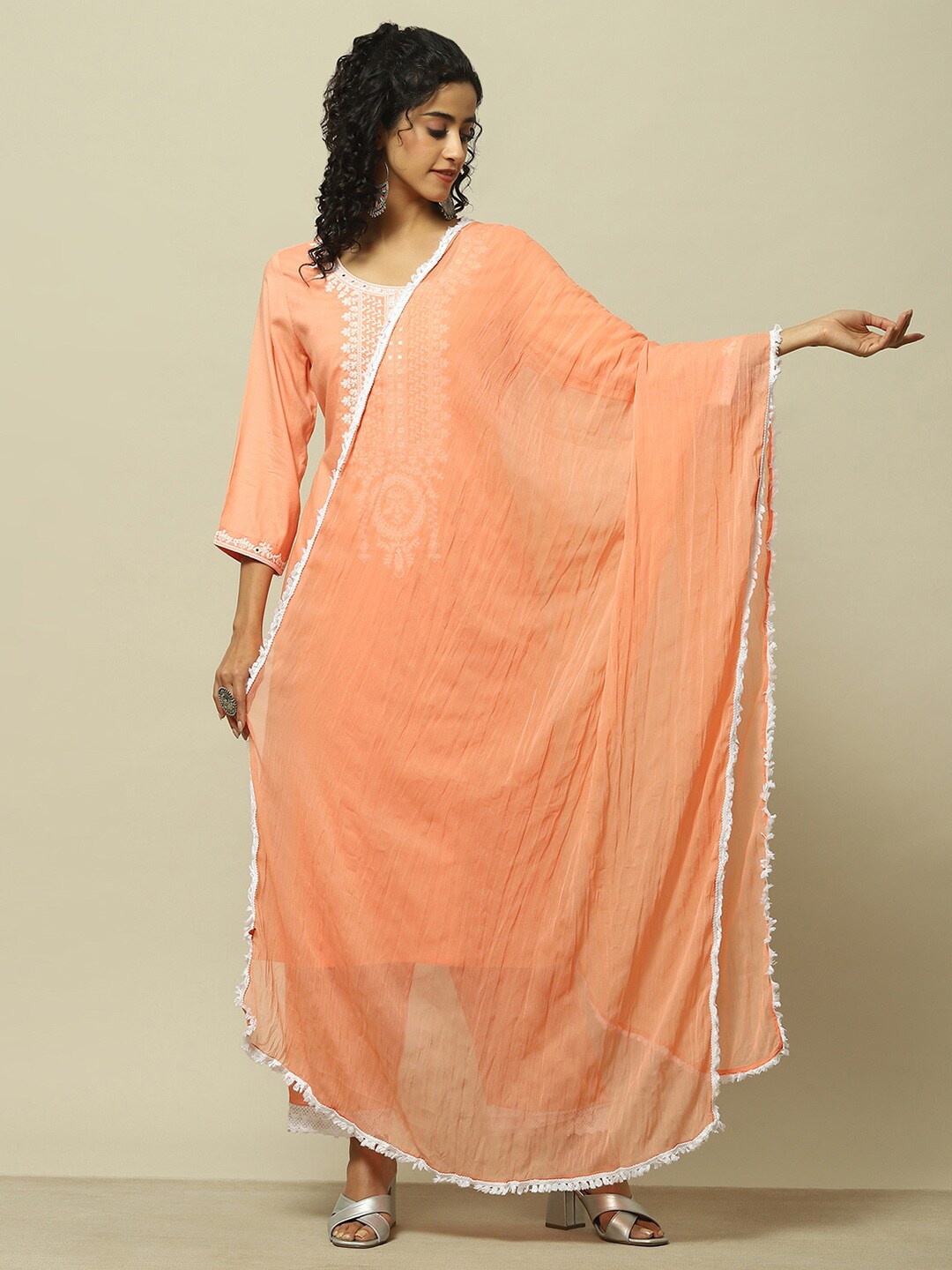 

Rangriti Dupatta with Thread Work, Orange