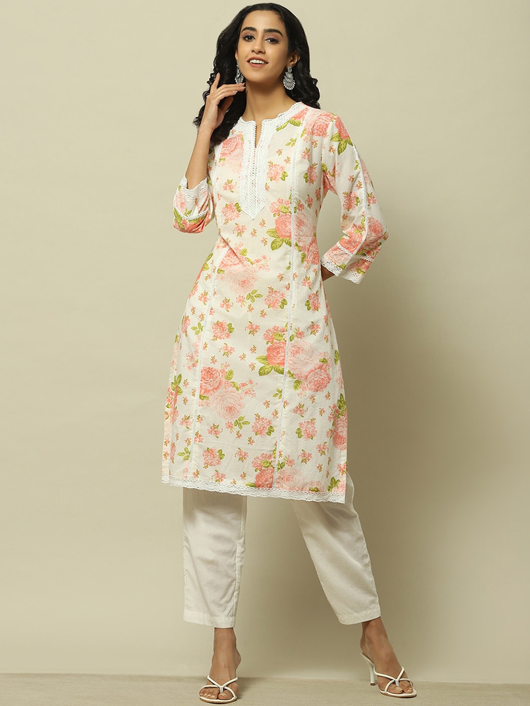 

Rangriti Women Ethnic Motifs Printed Regular Thread Work Kurta with Trousers, White