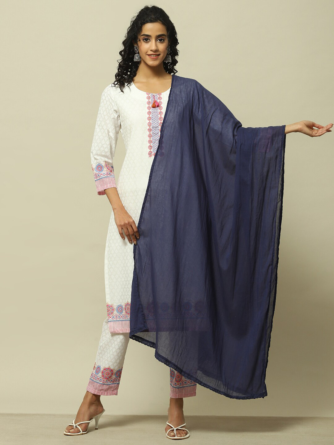 

Rangriti Dupatta, Navy blue