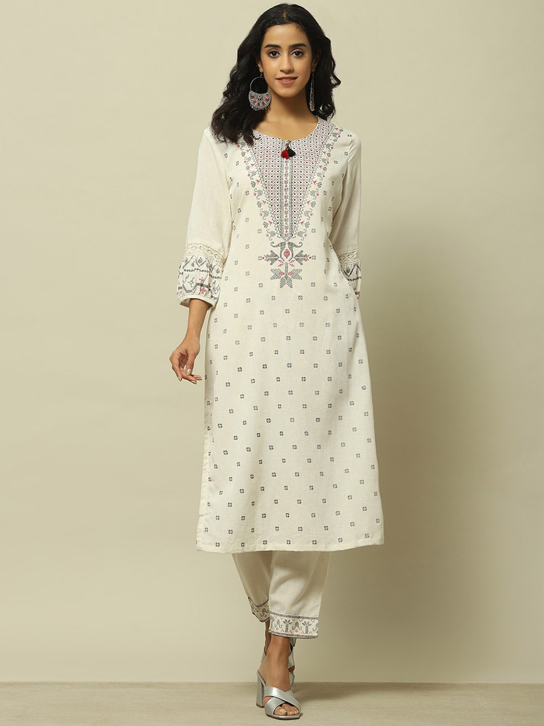 

Rangriti Geometric Printed Keyhole Neck Straight Kurta, White