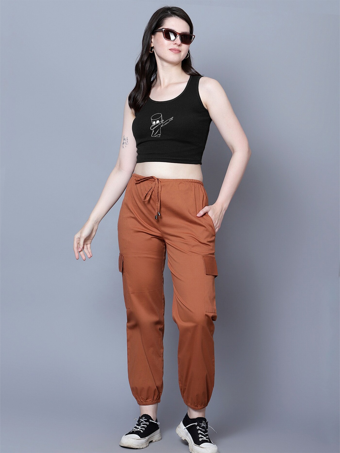 

Fashion And Youth Embellished Crop Top, Black