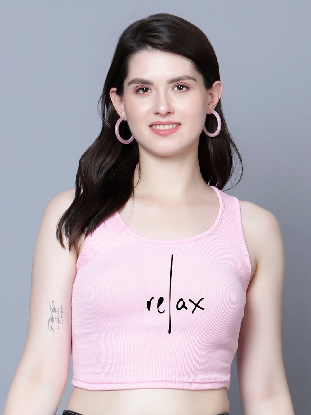 

Fashion And Youth Typography Printed Fitted Crop Top, Pink