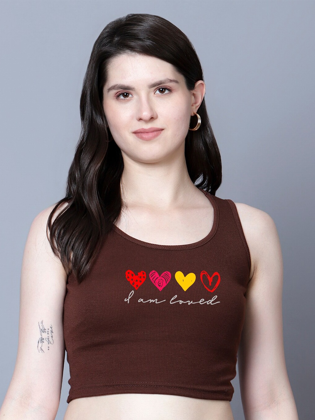 

Fashion And Youth Printed Round Neck Tank Crop Top, Coffee brown
