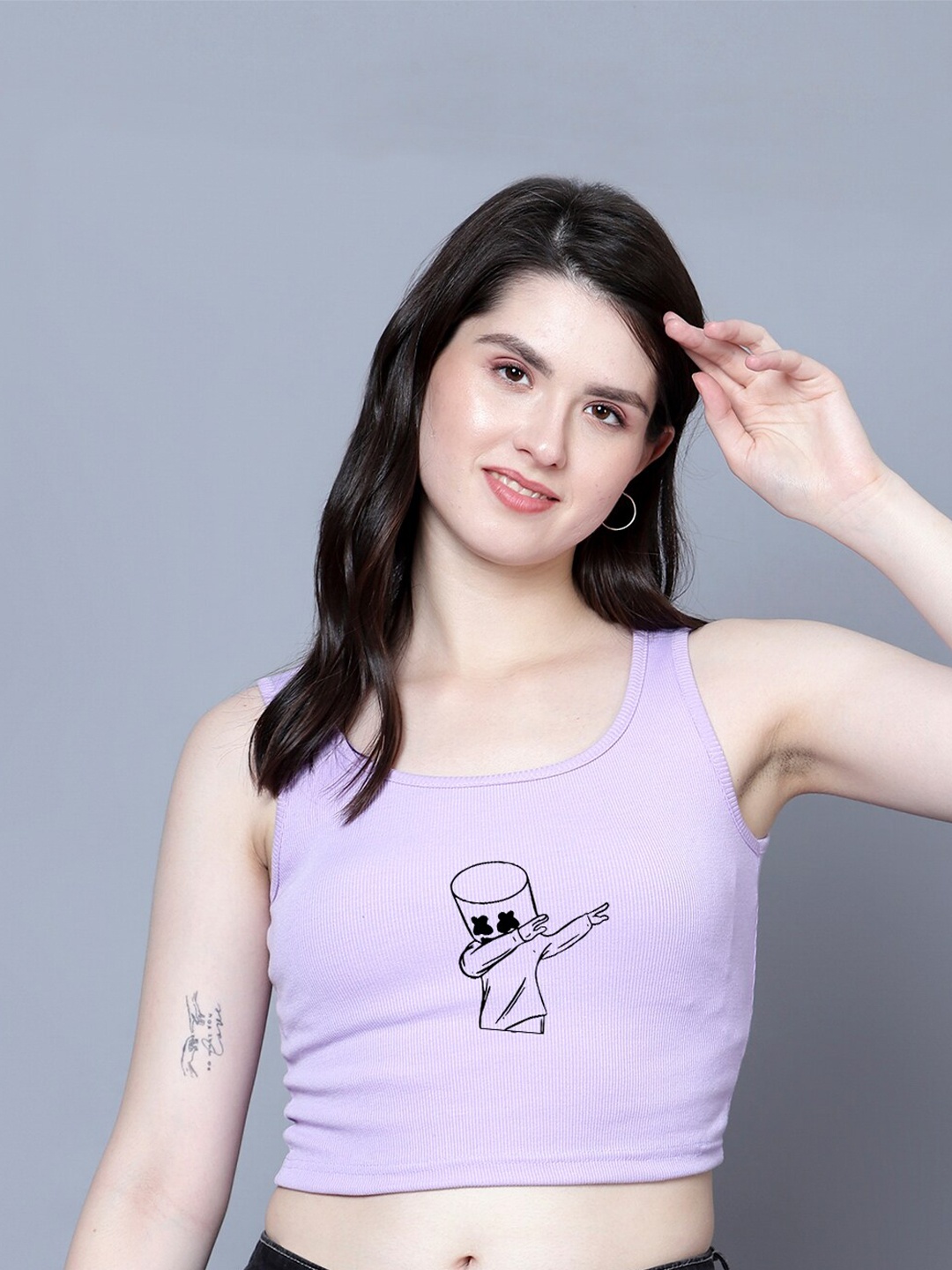 

Fashion And Youth Graphic Printed Round Neck Fitted Crop Top, Lavender