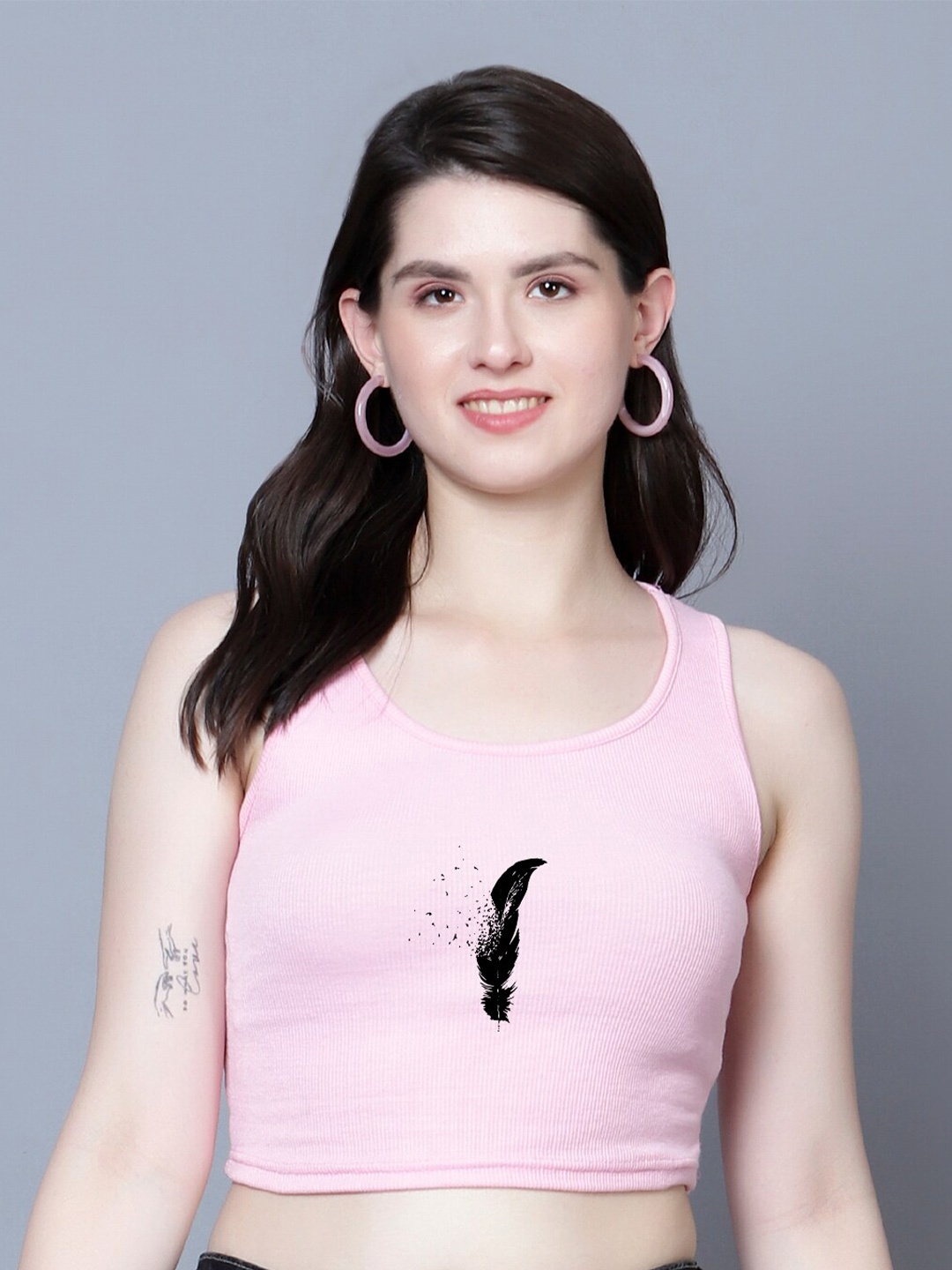 

Fashion And Youth Graphic Printed Sleeveless Fitted Crop Top, Pink