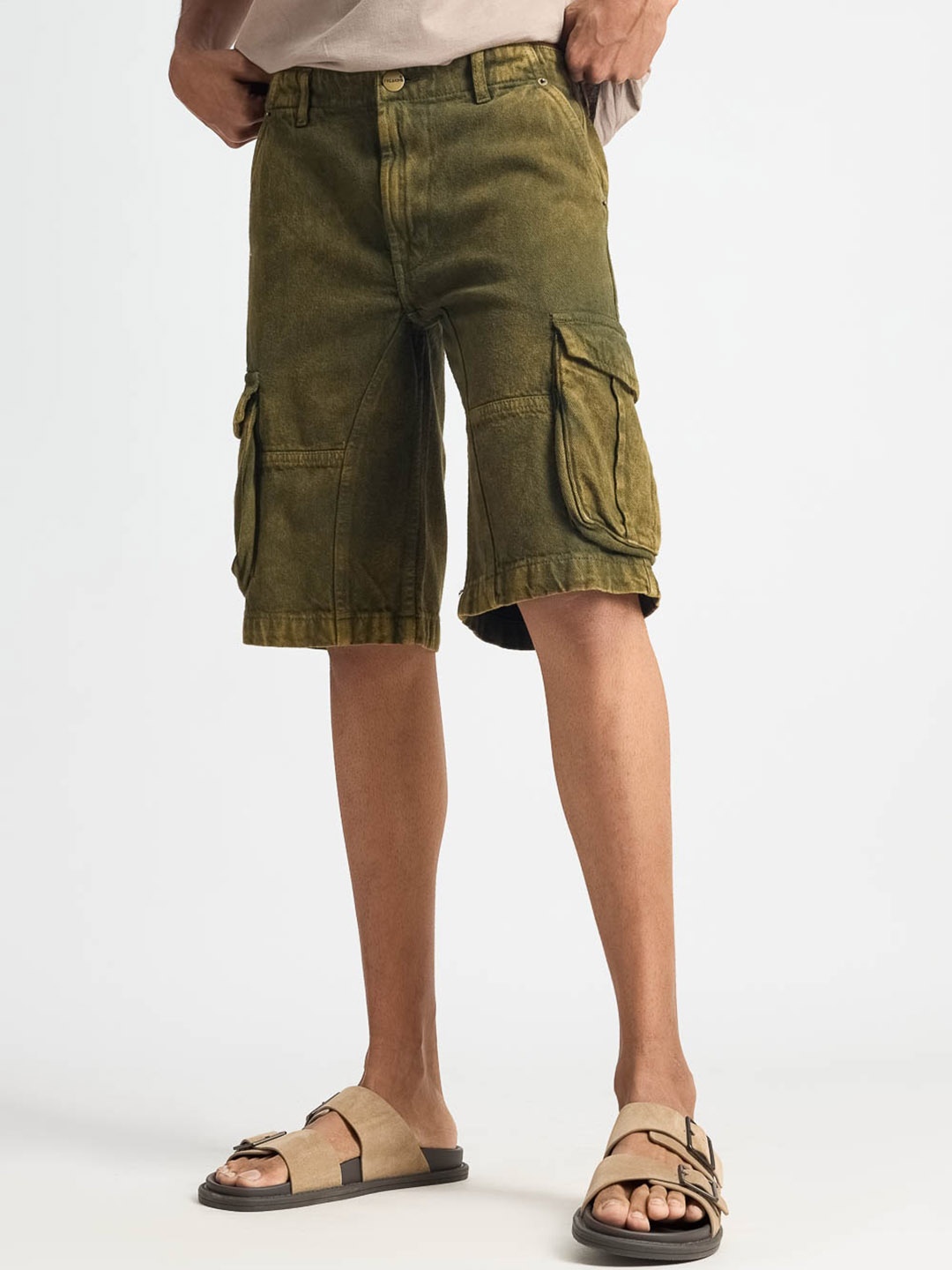 

FREAKINS Men Mid-Rise Pure Cotton Cargo Shorts, Olive