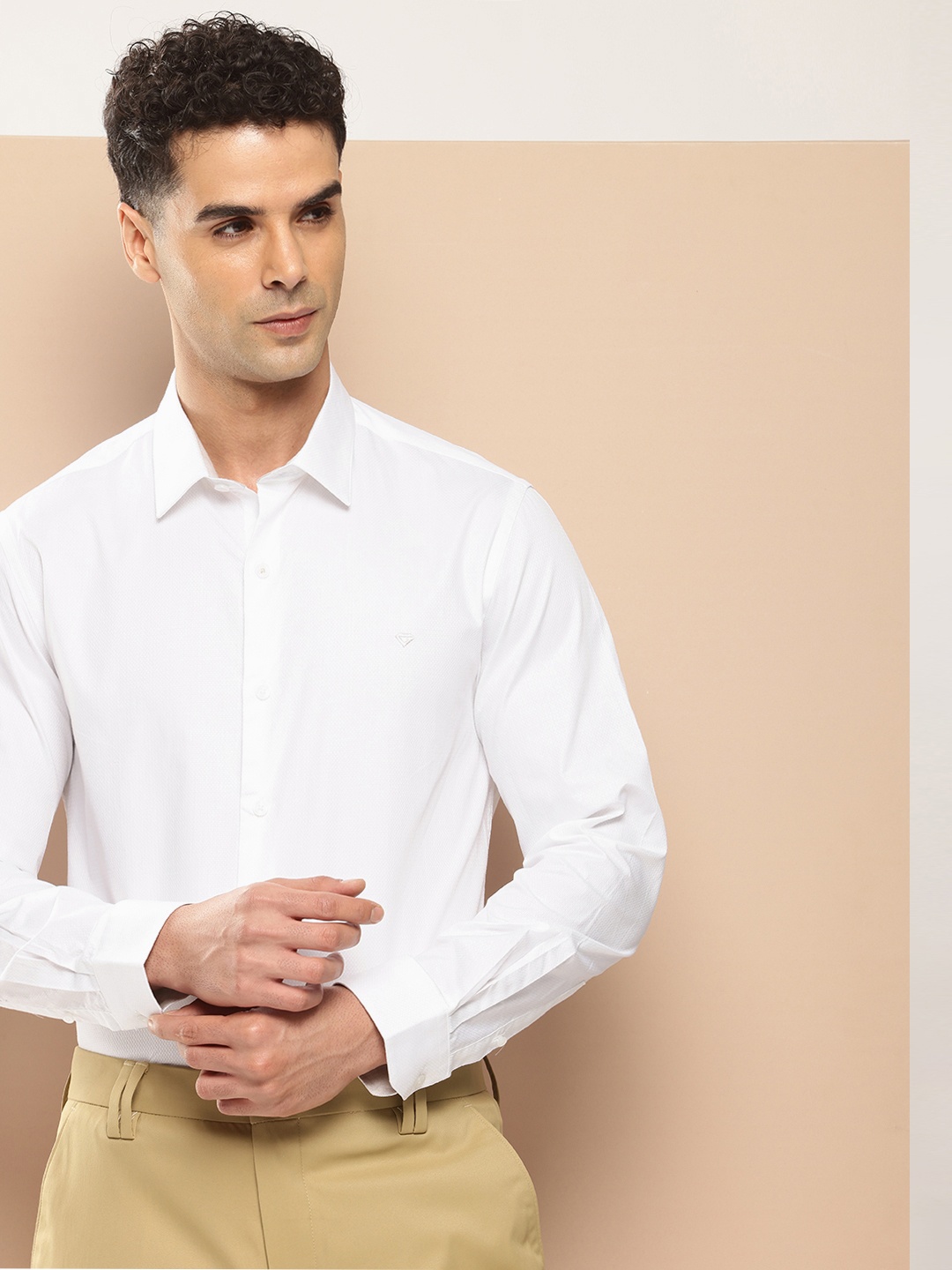 

INVICTUS Slim Fit Textured Self Design Pure Cotton Formal Shirt, White