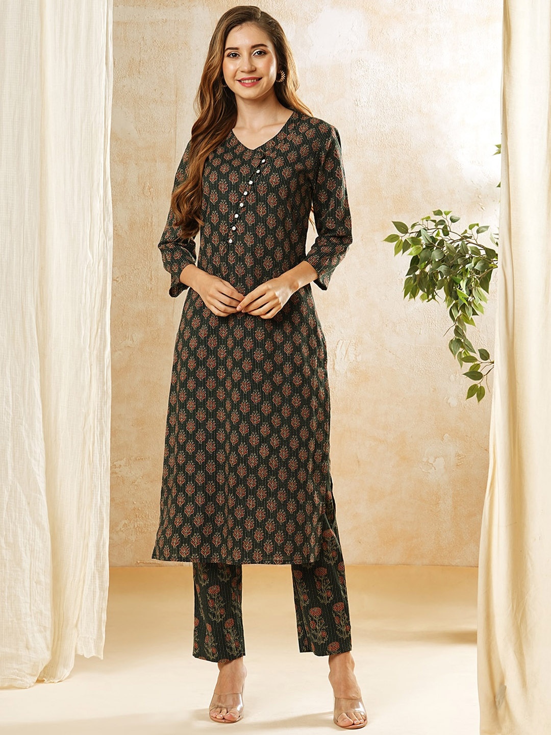 

FASHOR Women Floral Printed Regular Pure Cotton Kurta with Trousers, Green