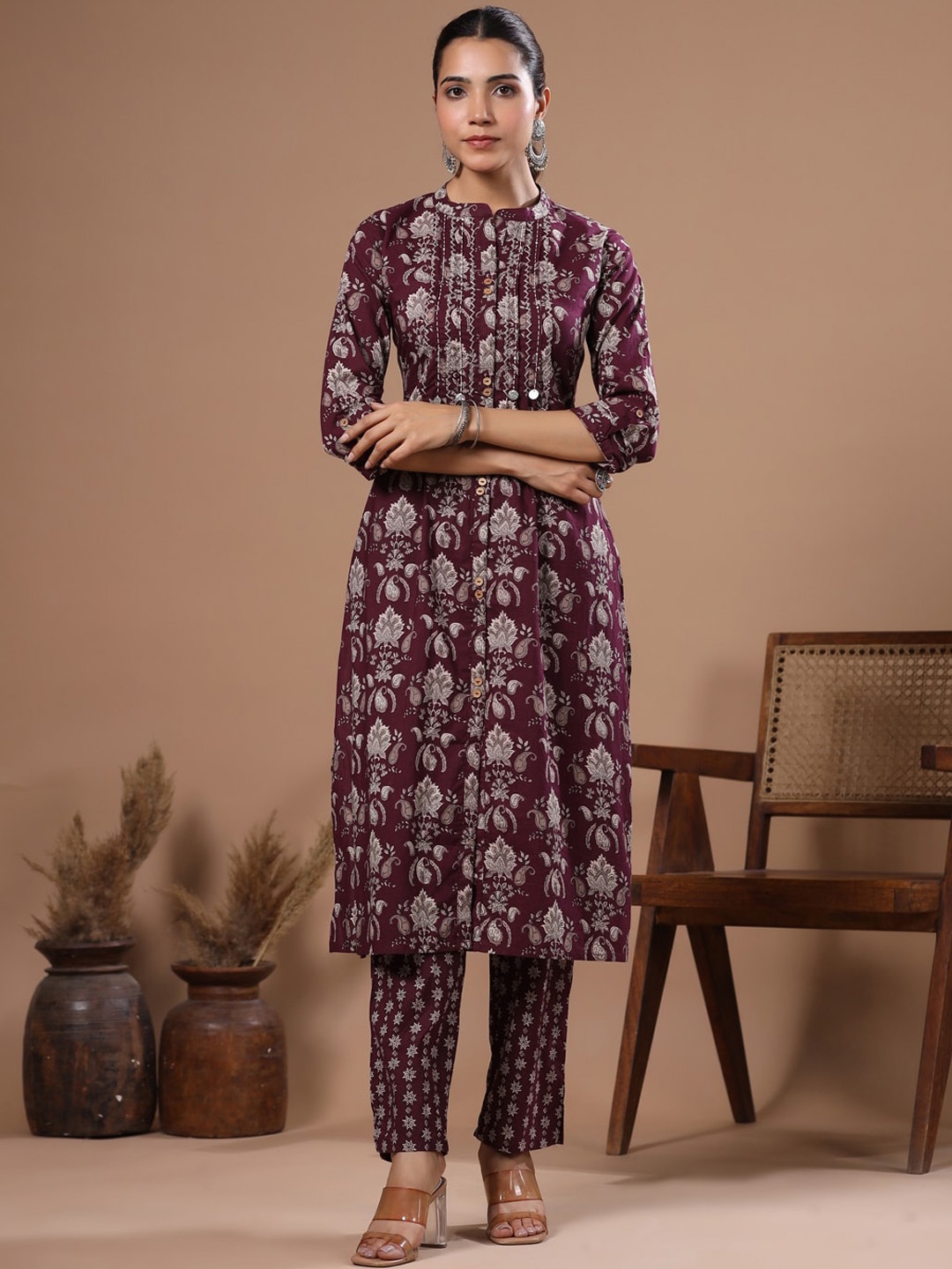 

FASHOR Women Floral Printed Panelled Thread Work Pure Cotton Kurta with Trousers, Burgundy