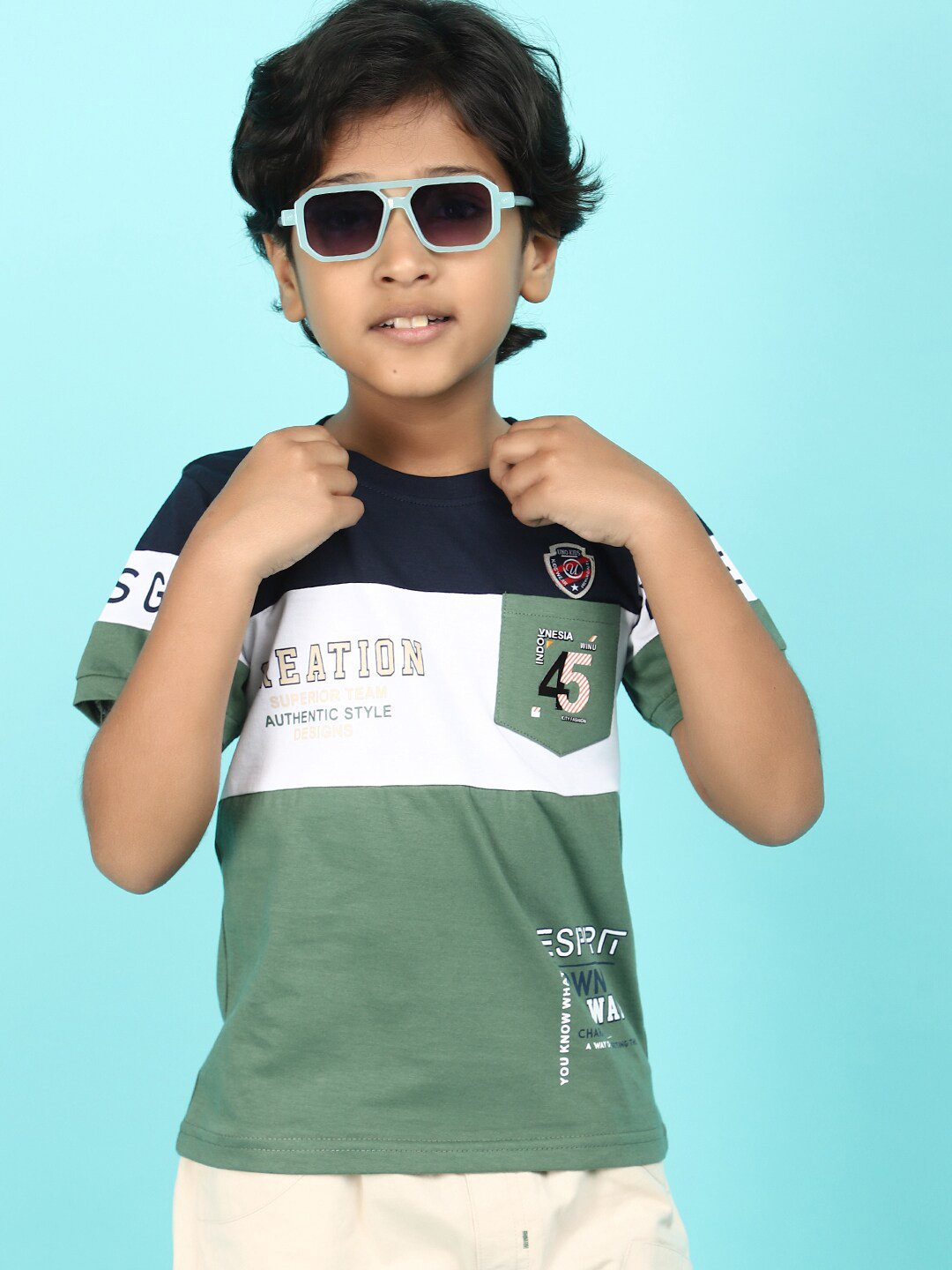 

V-Mart Boys Printed T-shirt with Shorts, Green