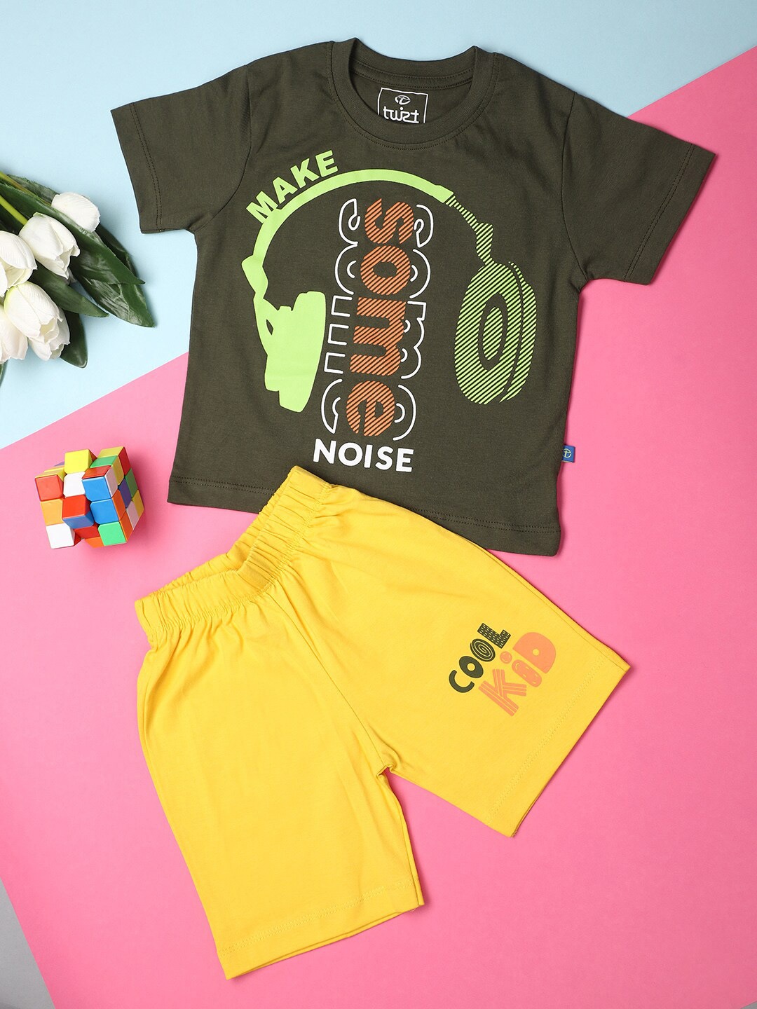 

V-Mart Boys Printed T-shirt with Shorts, Olive