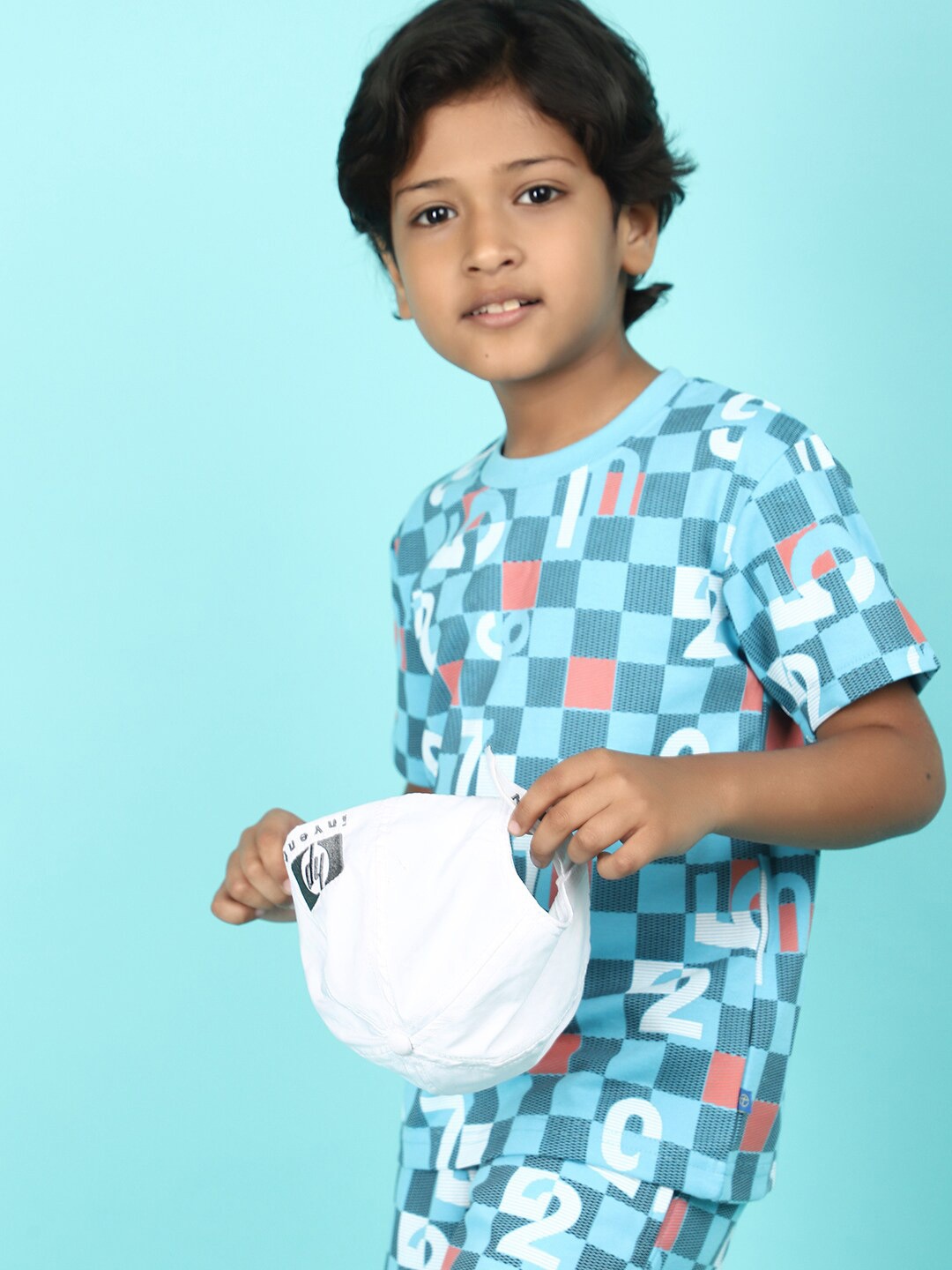 

V-Mart Boys Printed T-shirt with Shorts, Blue