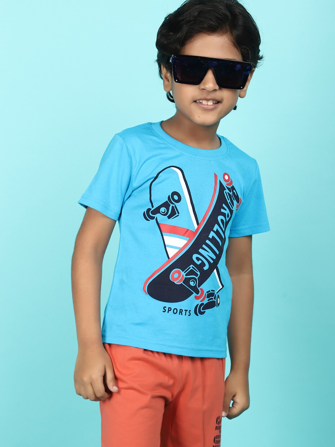 

V-Mart Boys Printed T-shirt with Shorts, Blue