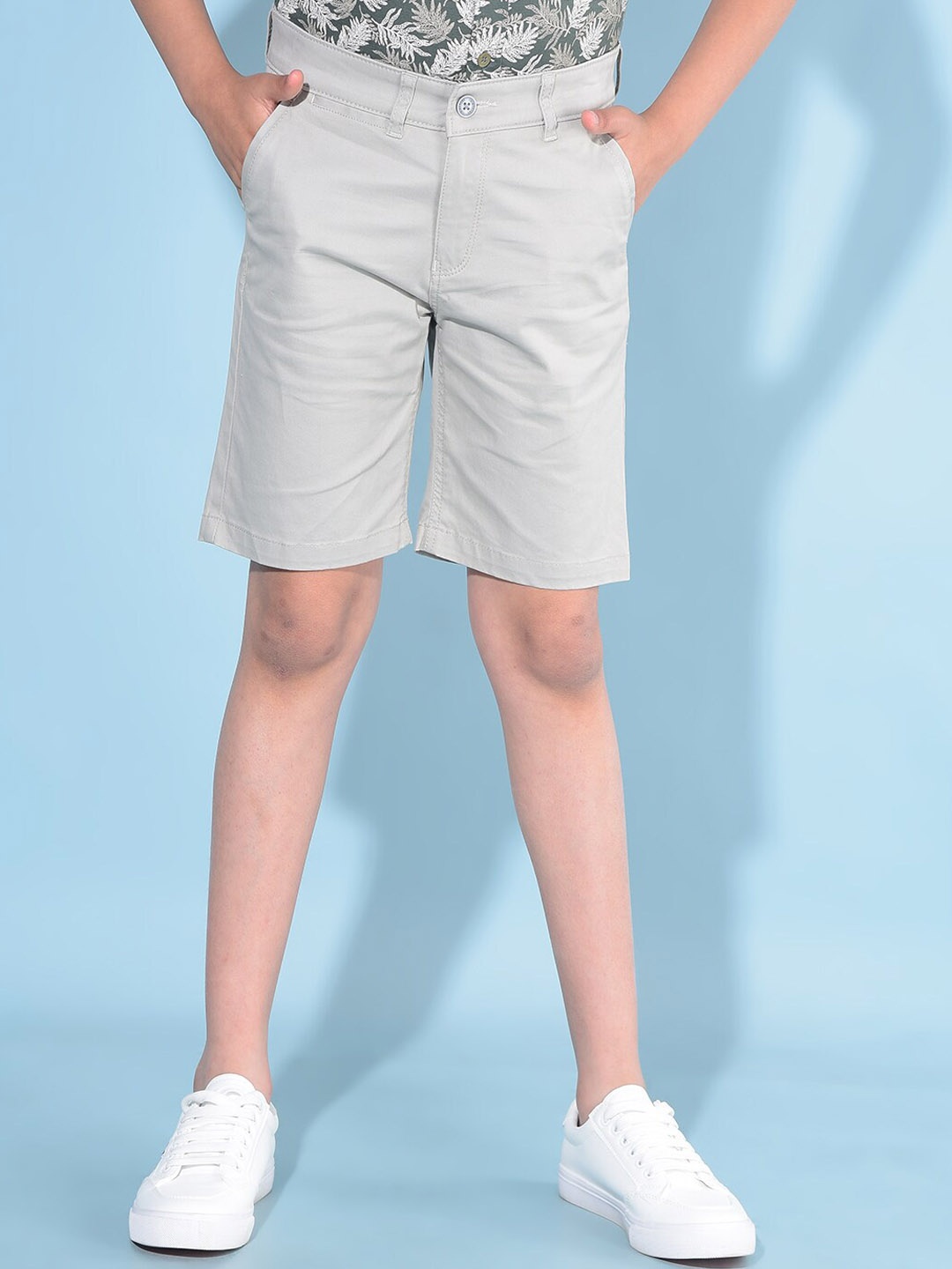

Crimsoune Club Boys Slim Fit Mid-Rise Shorts, Green